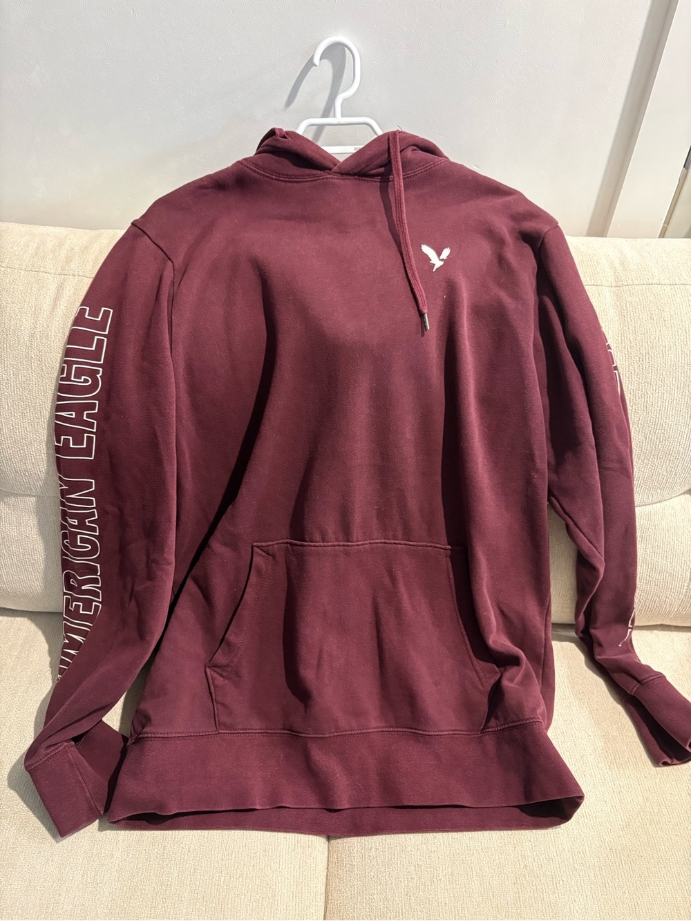 American Eagle Outfitters Men’s Maroon Crewneck Hoodie